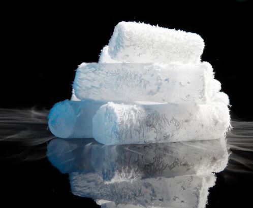 Differenza tra sabbiatura tradizionale e sabbiatura a ghiaccio secco: tabella comparativa tecnica