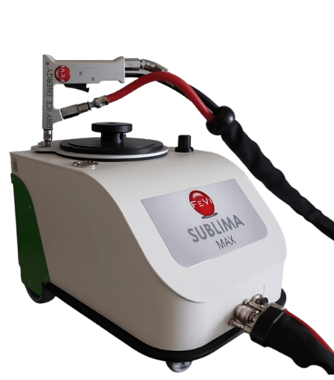 Sabbiatrice a ghiaccio secco SUBLIMA MAX, perfetta per la pulizia ecologica e senza residui, ideale per la manutenzione di superfici delicate e applicazioni industriali.