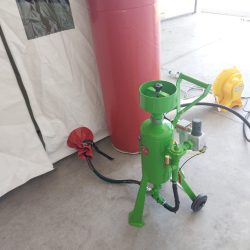 Sandblaster connection